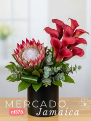 Protea King y Callas Rojas