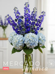Azul Océano: Arreglo de Hortensias, Eryngium y Delphinium