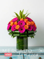 Arreglo Floral con Gerberas en Cilindro