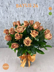 Arreglo Floral con Rosas Baylis 24 Tallos