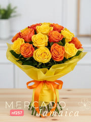 Ramo Atardecer Radiante con 24 Rosas Naranja y Amarillas