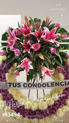 Corona Fúnebre con Rosas Todo El Cielo