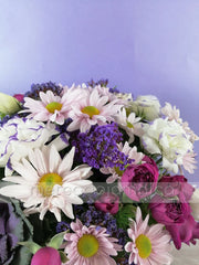 Arreglo de Margaritas con Lisianthus