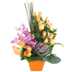 ¡Rosas y Orquídeas Lila un Sueño en Color!