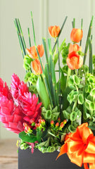 Arreglo Hawaiianas y Tulipanes