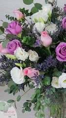 Arreglo con Rosas y Lisianthus Amor