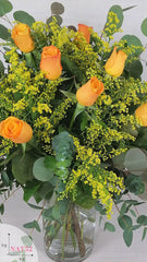 Arreglo con Rosas Amarillas y Solidago