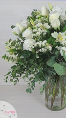 Arreglo con Rosas Blancas Encanto