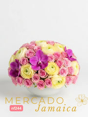 Arreglo de Lujo con Orquídeas Vanda, Rosas y Ranúnculos