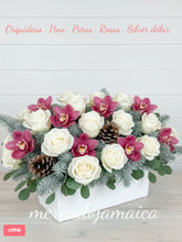 Rosas y orquídeas cymbidium arreglo de navidad