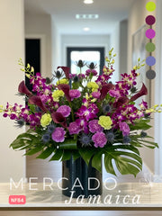 Hermosas Callas Fuchsia con Orquídeas