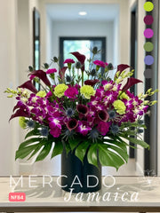 Hermosas Callas Fuchsia con Orquídeas
