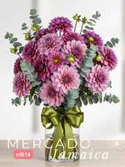 Arreglo con Dalias Uva