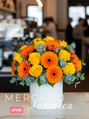 Arreglo Floral con Gerberas y Rosas - Combinación Alegre