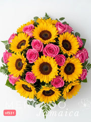 Arreglo con Girasoles y Rosas