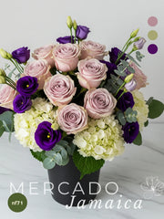 Rosas Amnesia y Hortensias: Armonía Sofisticada