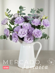 Mundo Floral con Jarra de Lisianthus