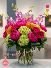 Arreglo de Peonías Fuchsia y Orquídeas Lila en Florero de Vidrio