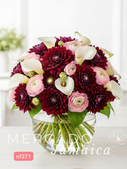 Contraste Audaz: Dalias, Callas y Ranúnculos