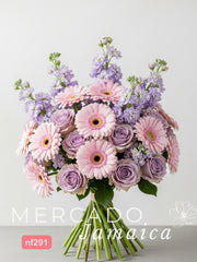 Campo de Lavanda: Rosas y Gerberas