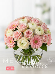 Frescura Radiante: Arreglo en Tonos Rosas