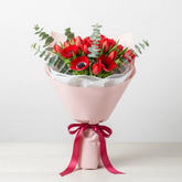 Ramo clásico con tulipanes