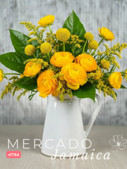 Copa Dorada con Ranúnculos