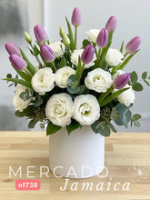 Tulipanes Lila con Lisianthus