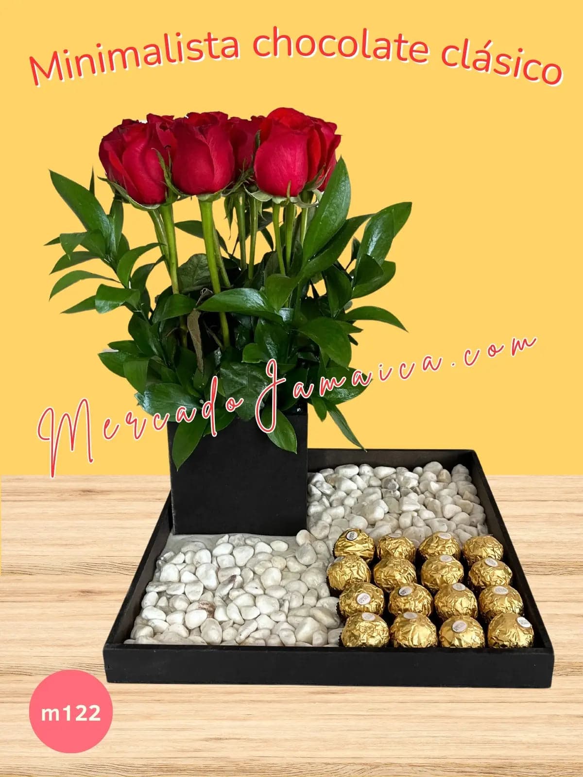 Arreglo 12 Rosas Rojas y Chocolates Ferrero CDMX