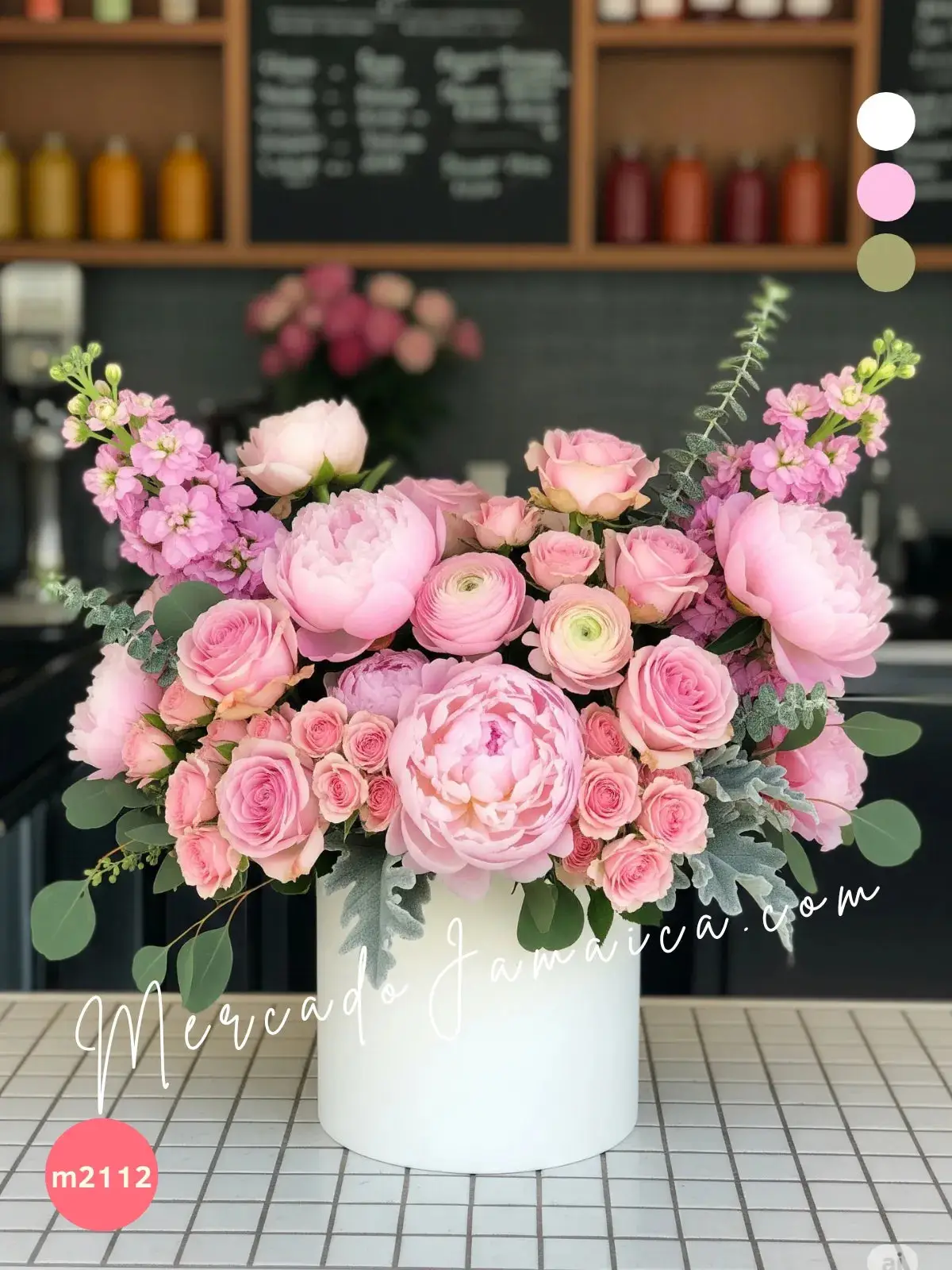 Arreglo Rosa: Peonías, Ranunculus y Matthiolas CDMX