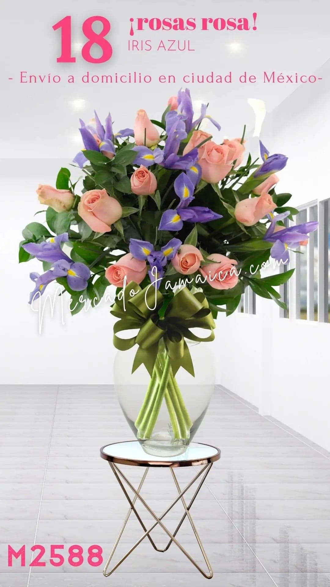 18 Rosas Rosa con Iris Azul en Florero | CDMX