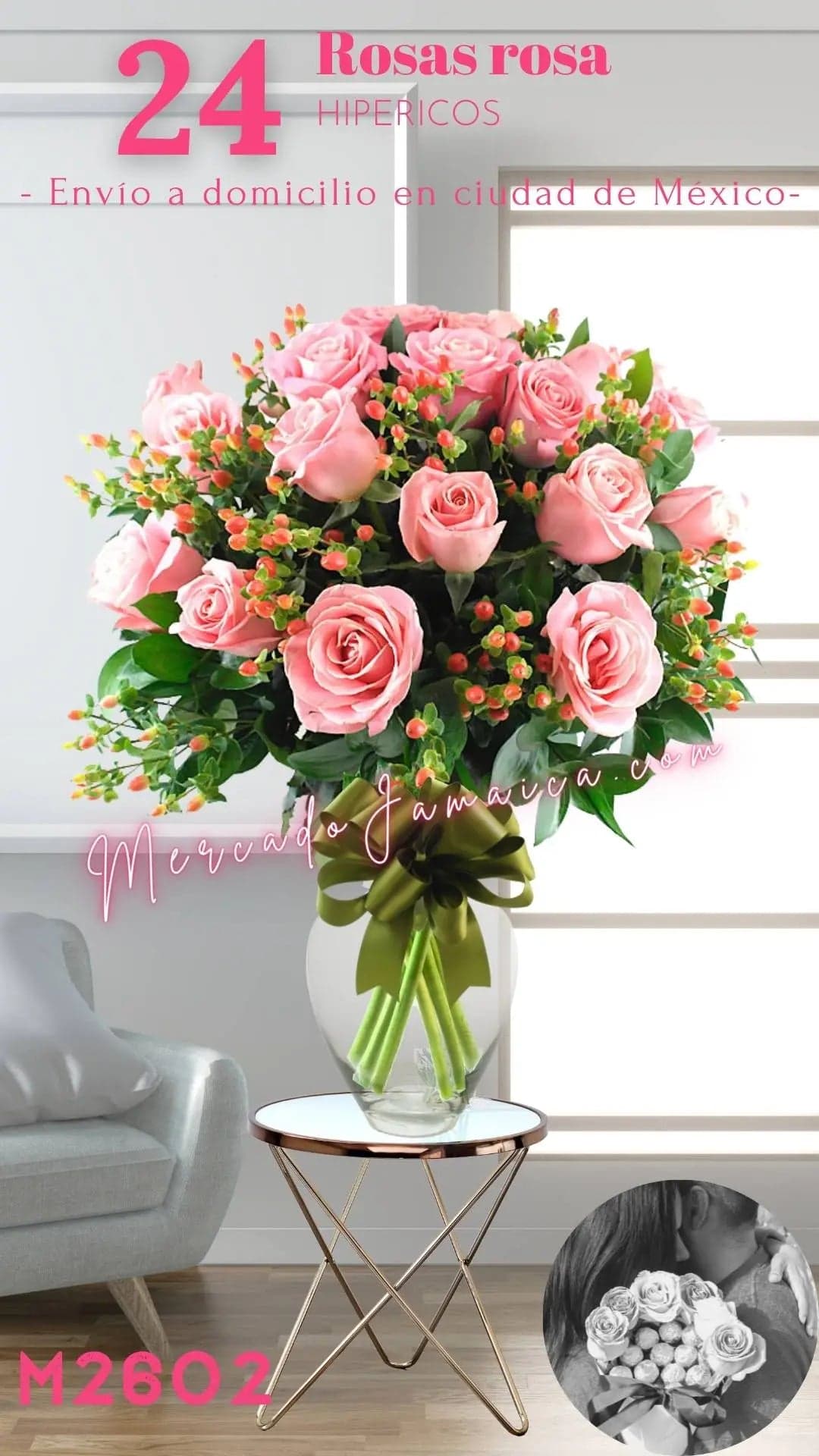 24 Rosas Rosa con Hipéricos en Florero CDMX