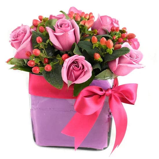 Arreglo 12 Rosas Aqua con Hipérico · CDMX