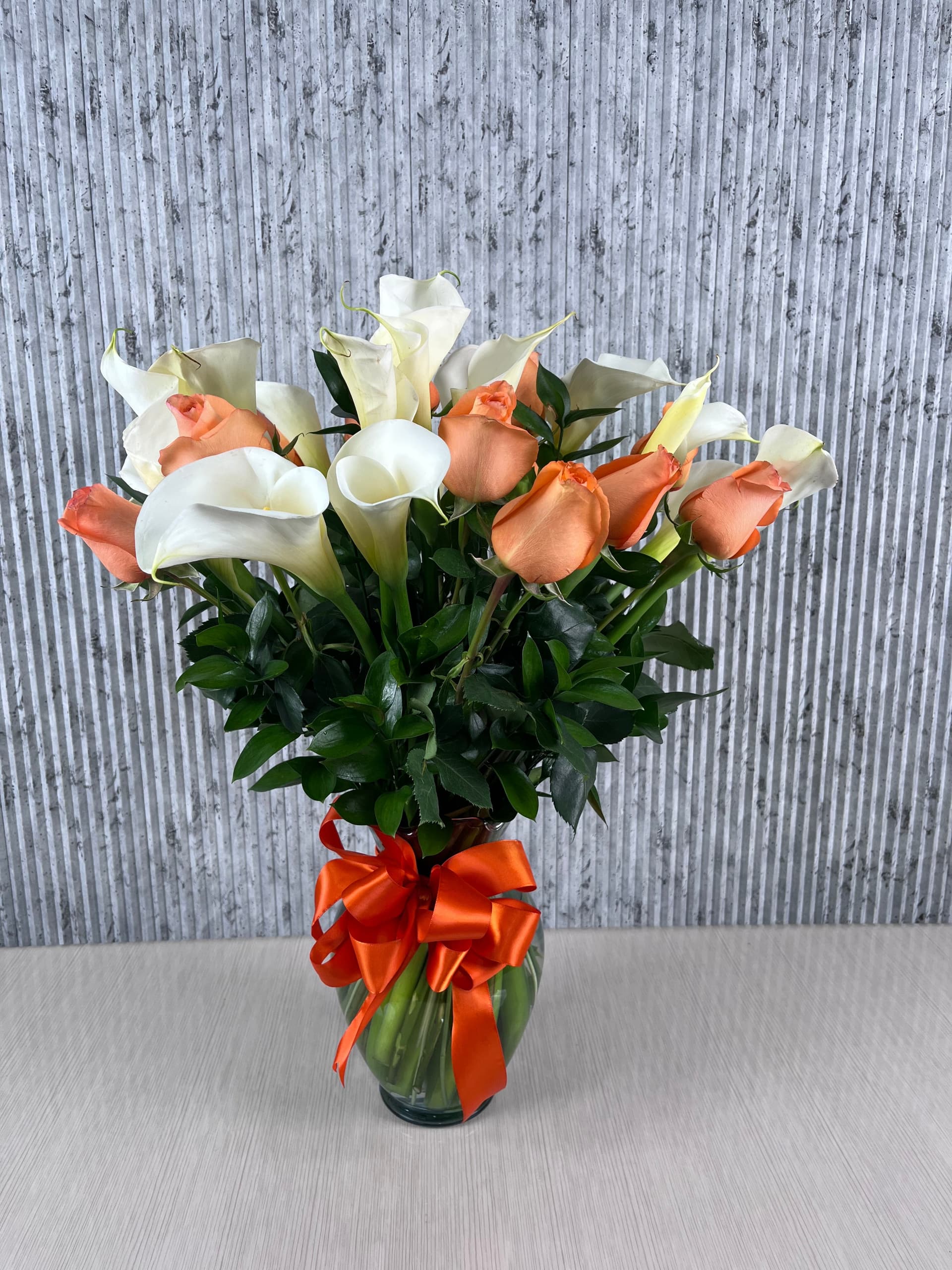 Arreglo 20 Alcatraces y 12 Rosas Naranja CDMX