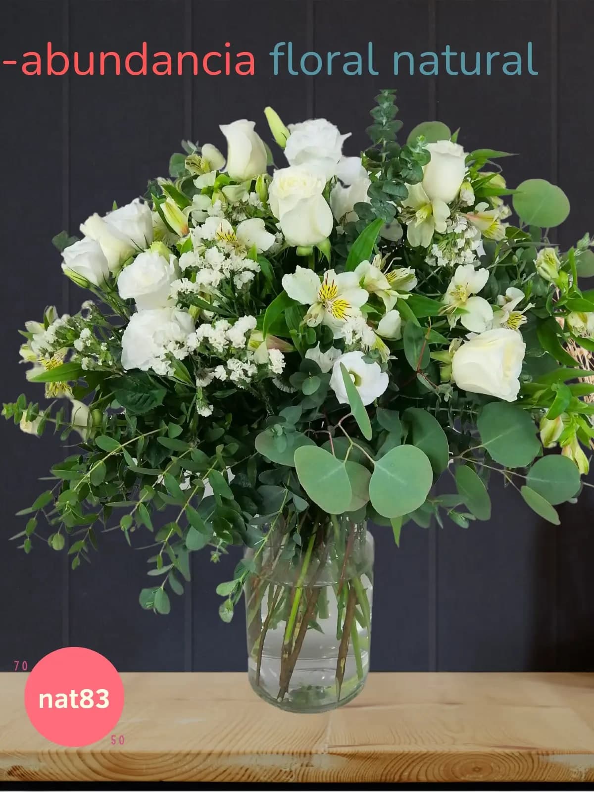 Arreglo 12 Rosas Blancas Encanto en Florero CDMX