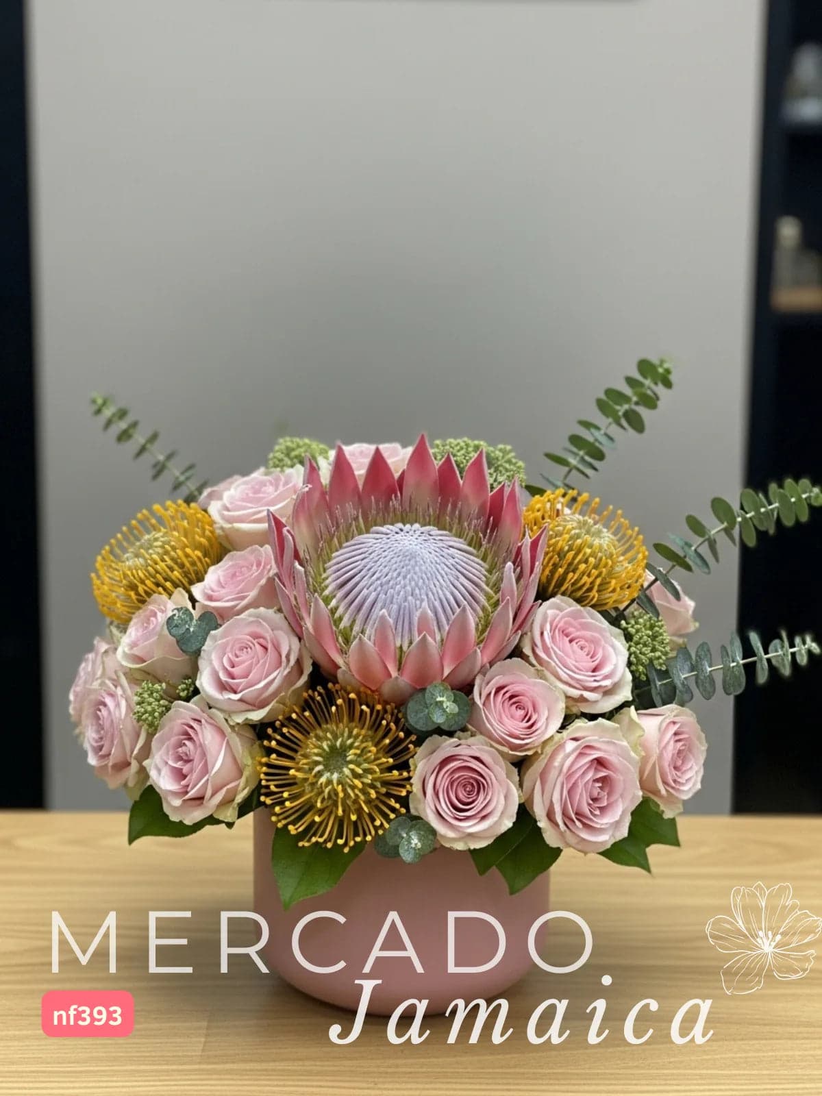 Rosas Rojas, Protea King y Leucospermum CDMX