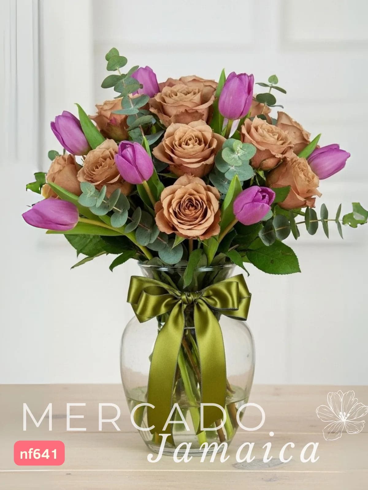 Arreglo 20 Rosas Caramelo y Tulipanes Morados CDMX