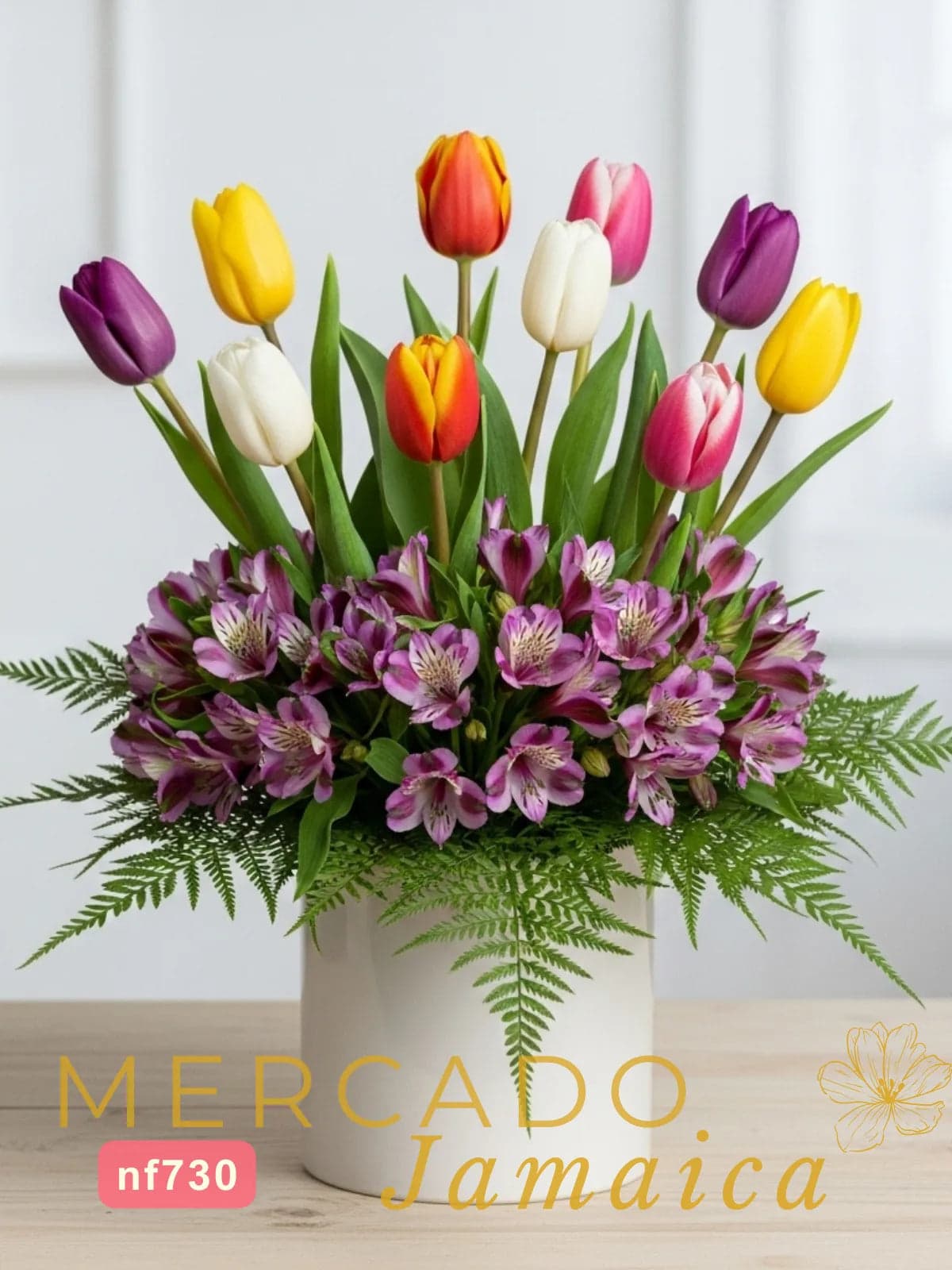 Arreglo 10 Tulipanes Mixtos con Florero CDMX