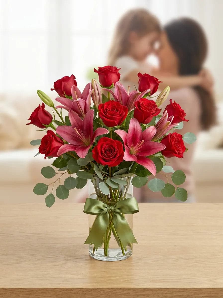 12 Rosas Rojas y Acapulcos en Florero CDMX