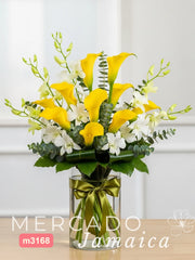 10 Callas Amarillas y Orquídeas