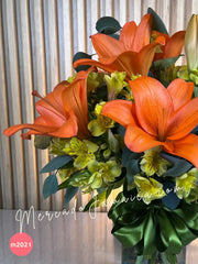 6 Lilies naranja arreglo floral