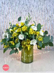 Lisianthus con Alstroemerias Amarillas