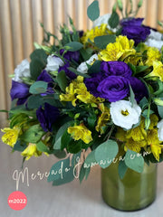 Lisianthus Morado y Blanco con Alstroemerias