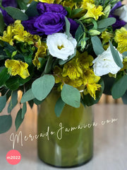 Lisianthus Morado y Blanco con Alstroemerias